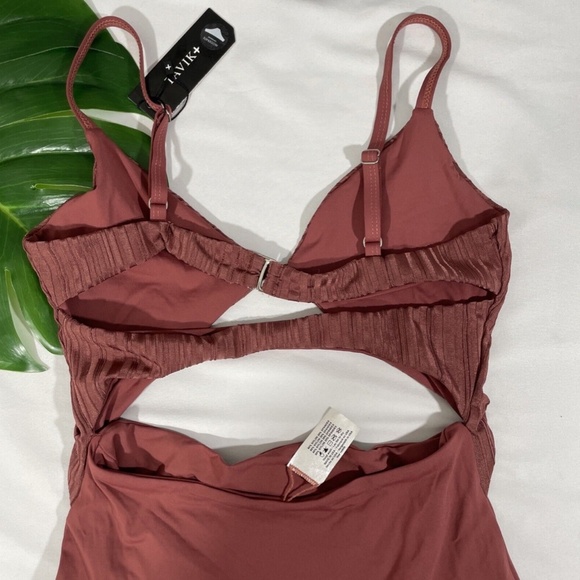 NWT Tavik [ Small ] Penelope Slinky Rib One Piece Swimsuit‎ in Berry - Picture 7 of 11